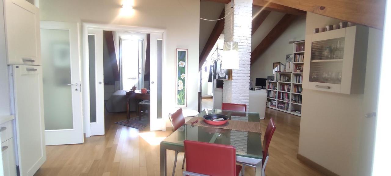 Apartament La Casa Dei Libri 22 Turyn